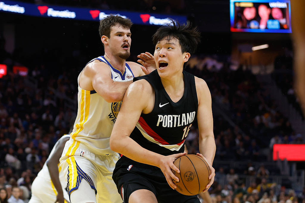 杨翰森三节出战14分56秒 砍4分3篮板1助攻命中率50%